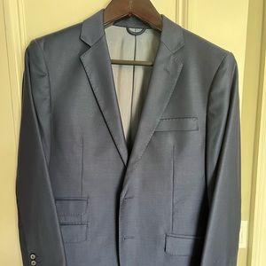 ⭐️ MOVING SALE ⭐️ Alton Lane Blue Suit (38R, 32x30)